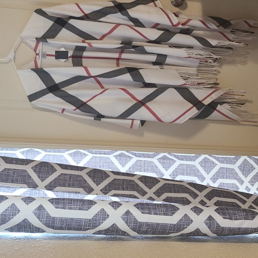 Just Jamie red, white, and black shawl one size fit all, never worn NWT